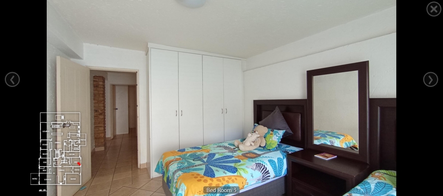 7 Bedroom Property for Sale in Featherbrooke Estate Gauteng