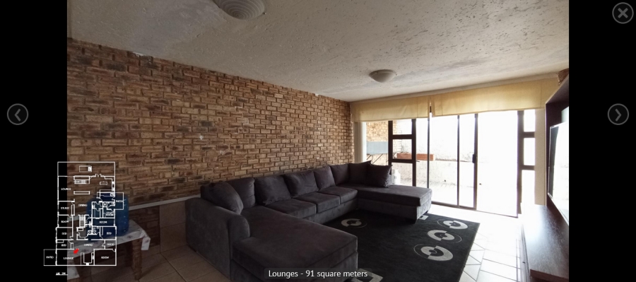 7 Bedroom Property for Sale in Featherbrooke Estate Gauteng