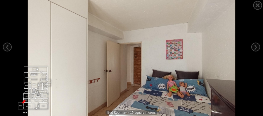 7 Bedroom Property for Sale in Featherbrooke Estate Gauteng