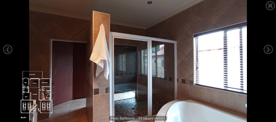 7 Bedroom Property for Sale in Featherbrooke Estate Gauteng