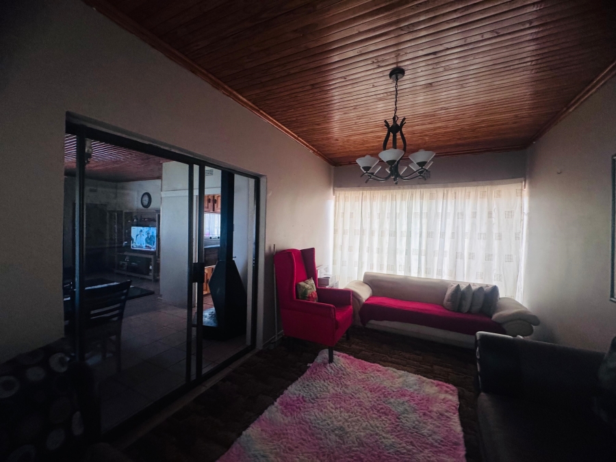 3 Bedroom Property for Sale in Clayville East Gauteng