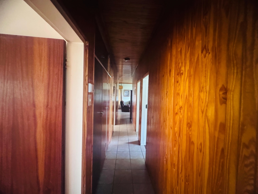 3 Bedroom Property for Sale in Clayville East Gauteng