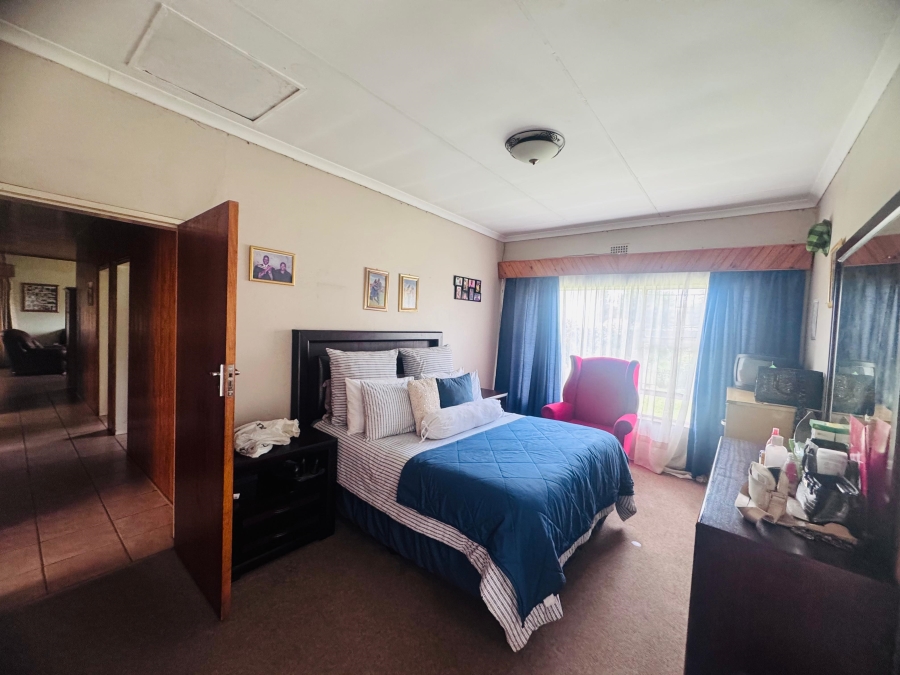 3 Bedroom Property for Sale in Clayville East Gauteng