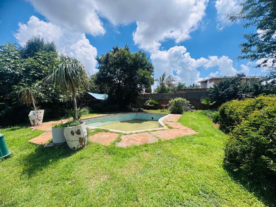 3 Bedroom Property for Sale in Clayville East Gauteng