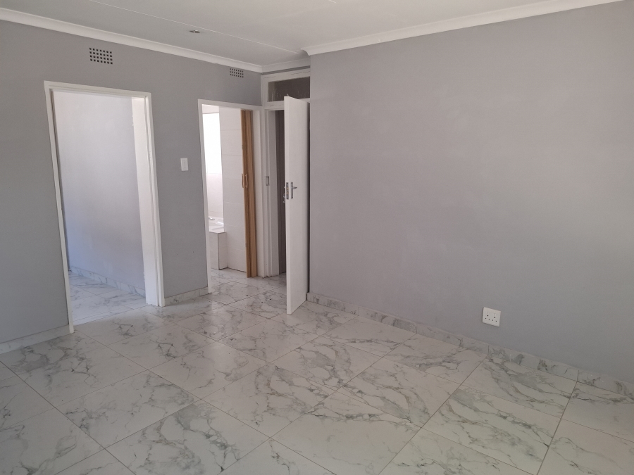 4 Bedroom Property for Sale in Johannesburg North Gauteng