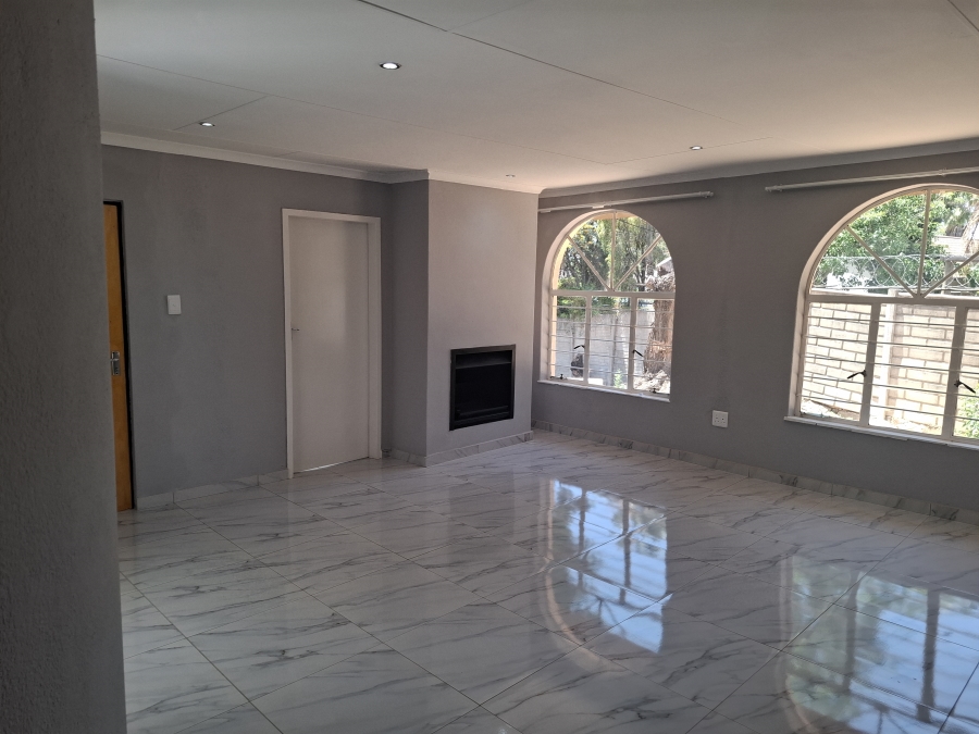 4 Bedroom Property for Sale in Johannesburg North Gauteng