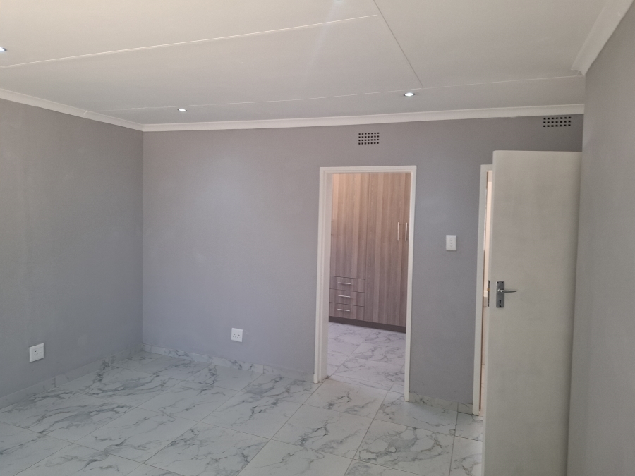 4 Bedroom Property for Sale in Johannesburg North Gauteng