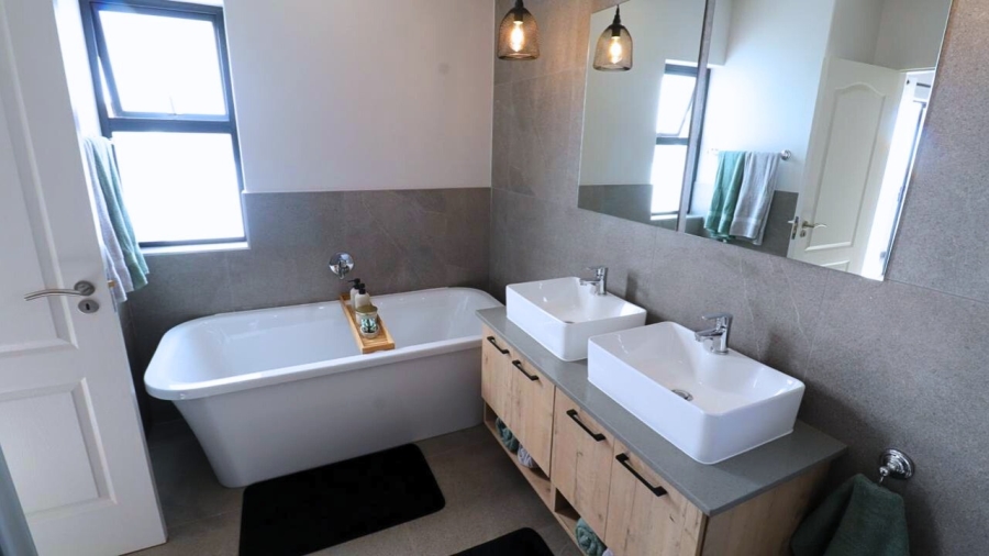 4 Bedroom Property for Sale in Montana Gauteng