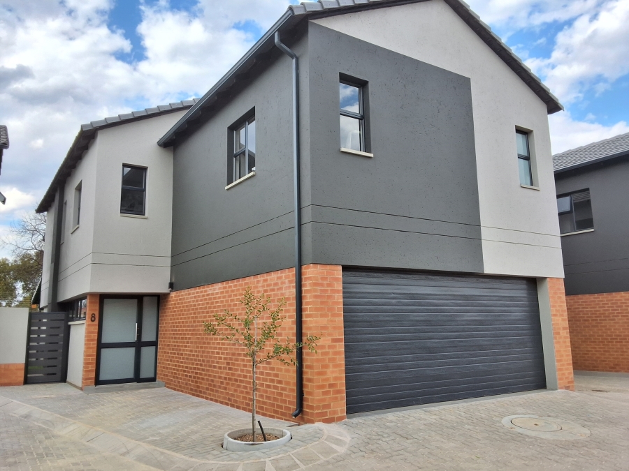 4 Bedroom Property for Sale in Montana Gauteng