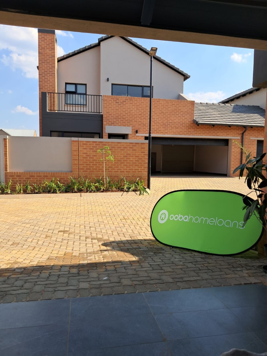 3 Bedroom Property for Sale in Equestria Gauteng