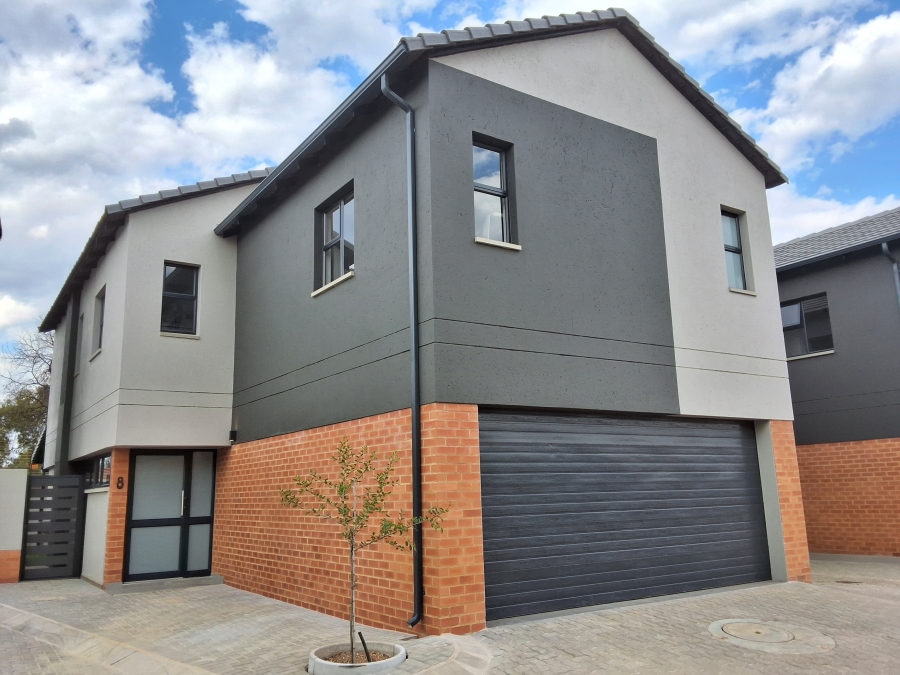 4 Bedroom Property for Sale in Montana Gauteng