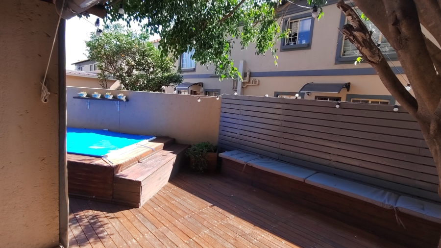 2 Bedroom Property for Sale in Annlin Gauteng