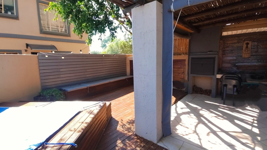 2 Bedroom Property for Sale in Annlin Gauteng