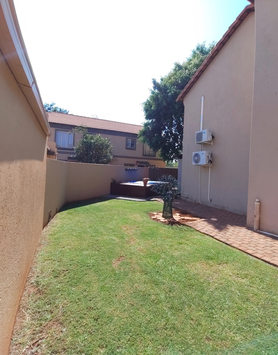 2 Bedroom Property for Sale in Annlin Gauteng