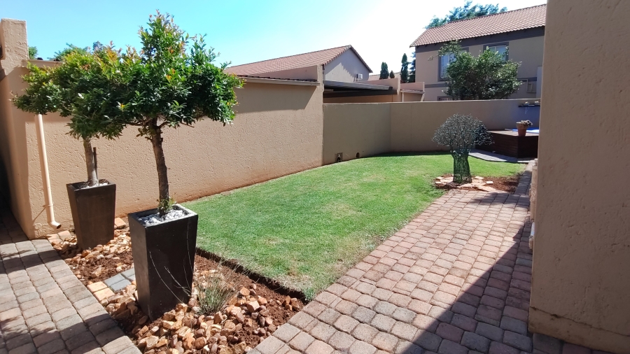 2 Bedroom Property for Sale in Annlin Gauteng