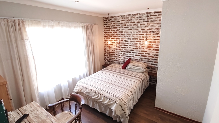 2 Bedroom Property for Sale in Annlin Gauteng