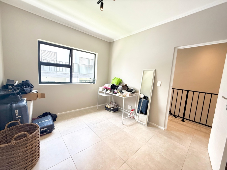 To Let 2 Bedroom Property for Rent in Bryanston Gauteng