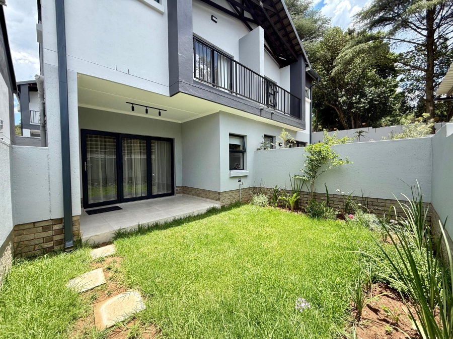 To Let 2 Bedroom Property for Rent in Bryanston Gauteng