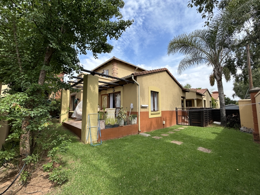 3 Bedroom Property for Sale in Douglasdale Gauteng