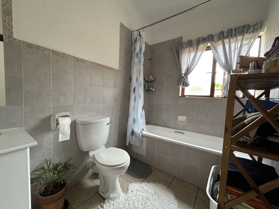 3 Bedroom Property for Sale in Douglasdale Gauteng