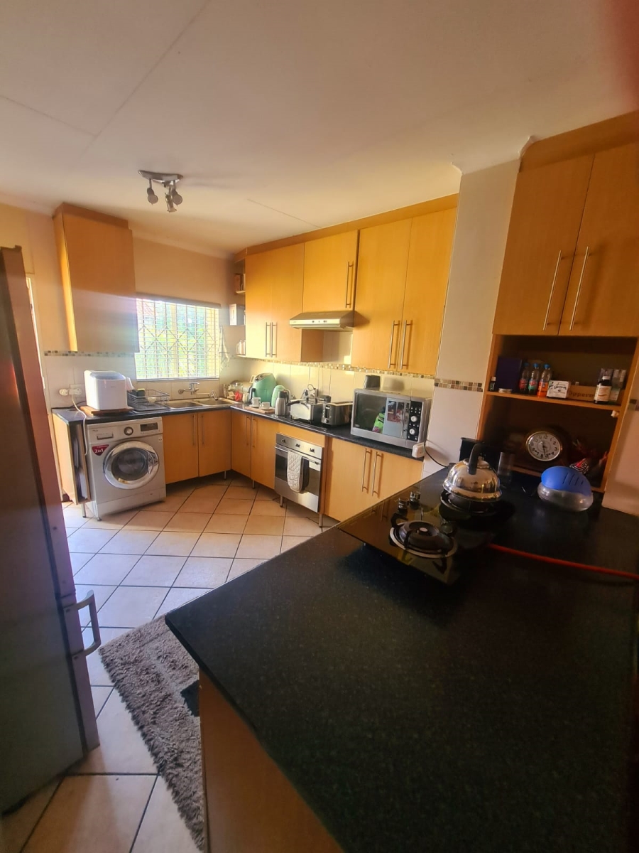 2 Bedroom Property for Sale in Elardus Park Gauteng