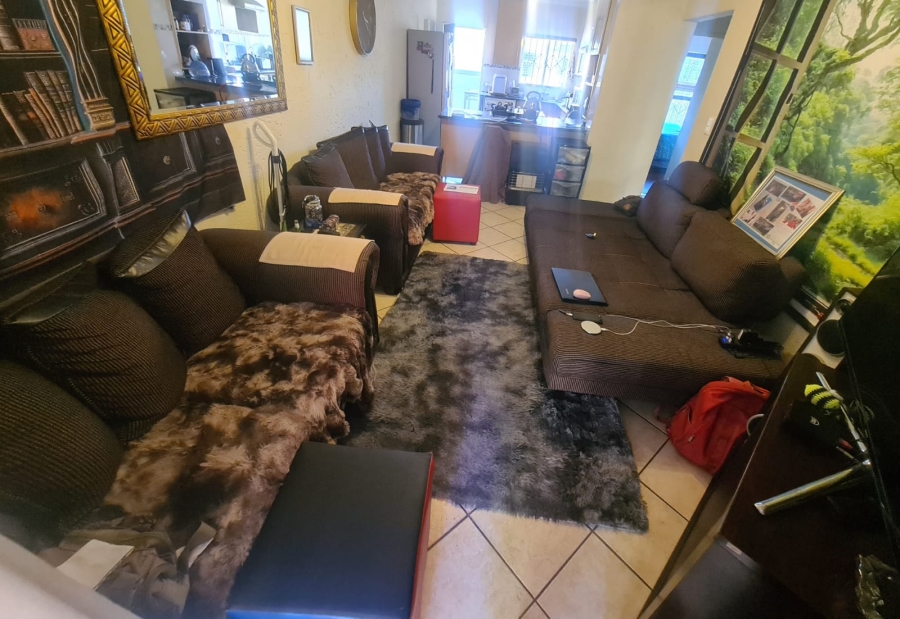 2 Bedroom Property for Sale in Elardus Park Gauteng