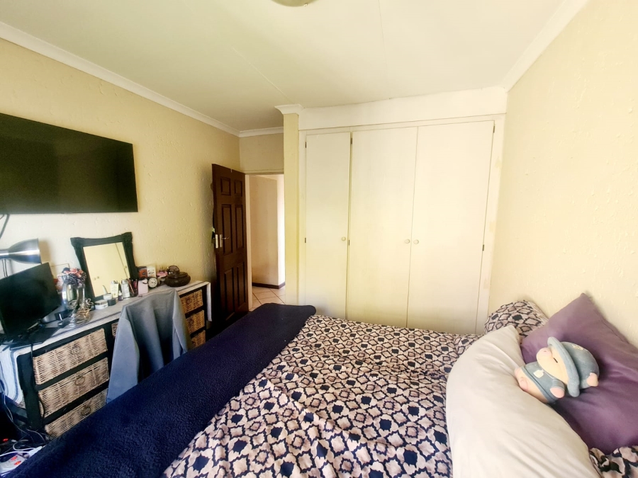 2 Bedroom Property for Sale in Elardus Park Gauteng