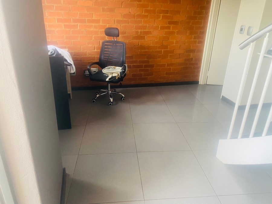 1 Bedroom Property for Sale in Hatfield Gauteng