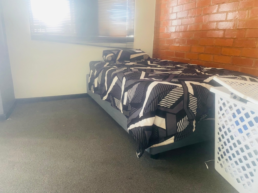 1 Bedroom Property for Sale in Hatfield Gauteng