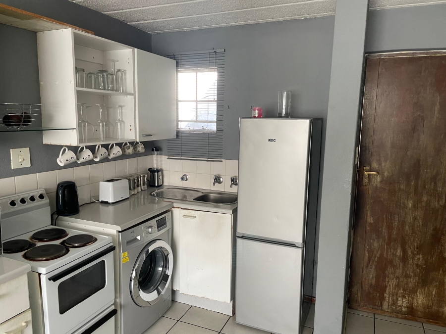 2 Bedroom Property for Sale in Groenkloof Gauteng
