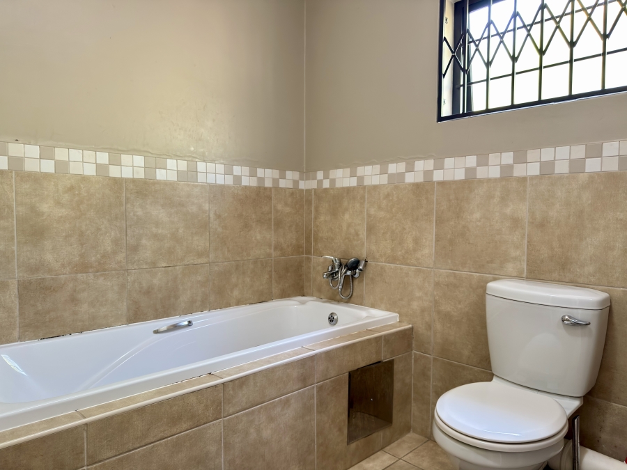 3 Bedroom Property for Sale in Amberfield Gauteng