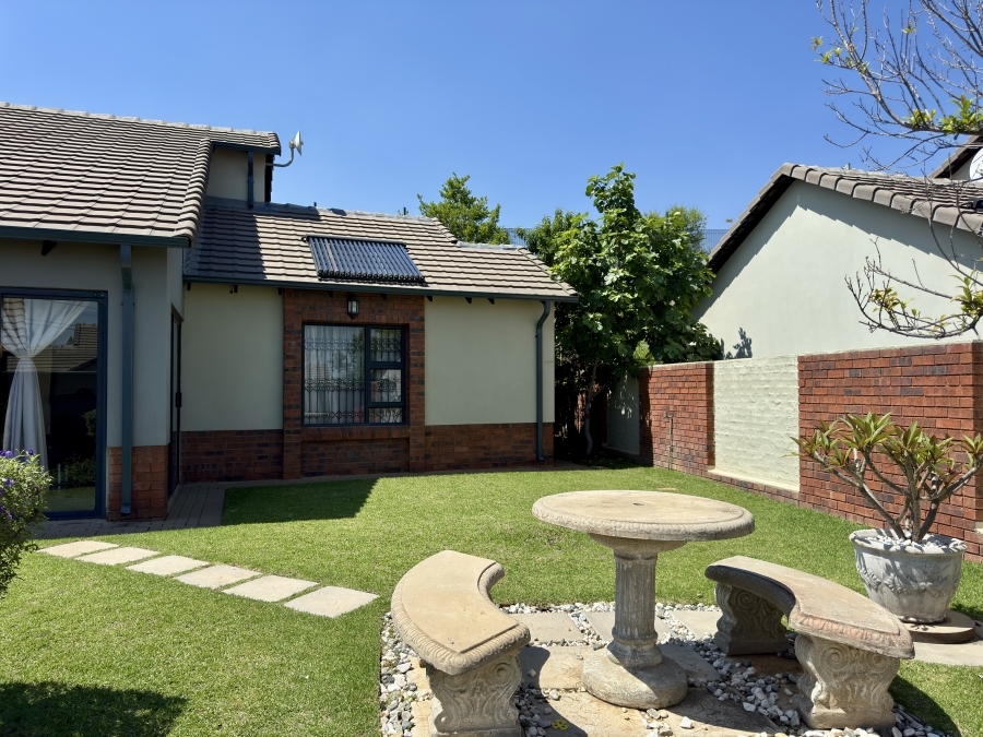 3 Bedroom Property for Sale in Amberfield Gauteng
