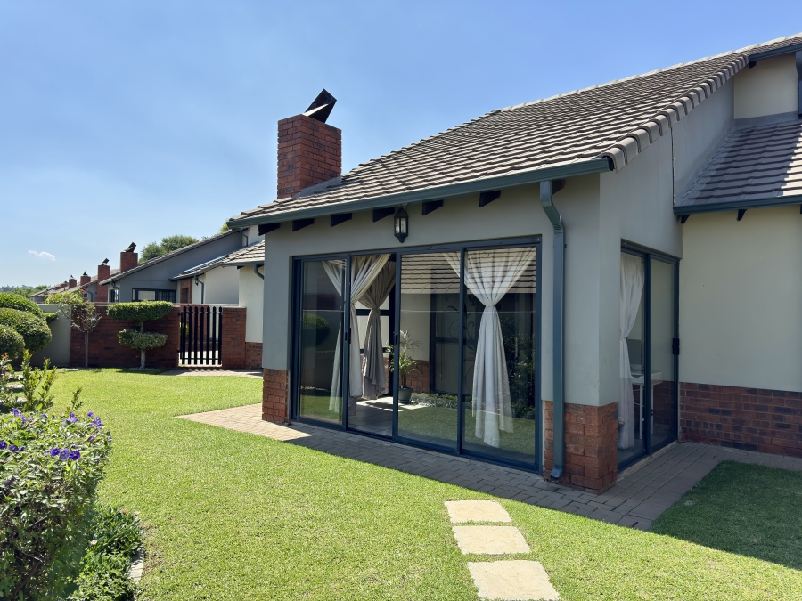 3 Bedroom Property for Sale in Amberfield Gauteng