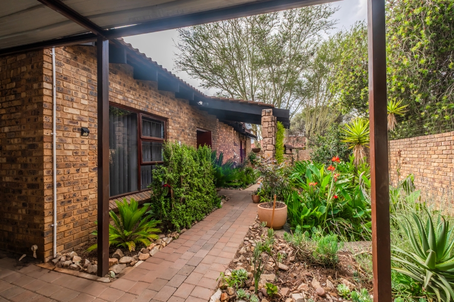 3 Bedroom Property for Sale in Moreleta Park Gauteng