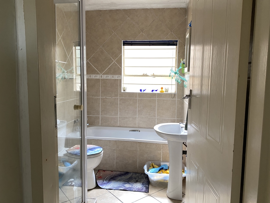 2 Bedroom Property for Sale in Celtisdal Gauteng