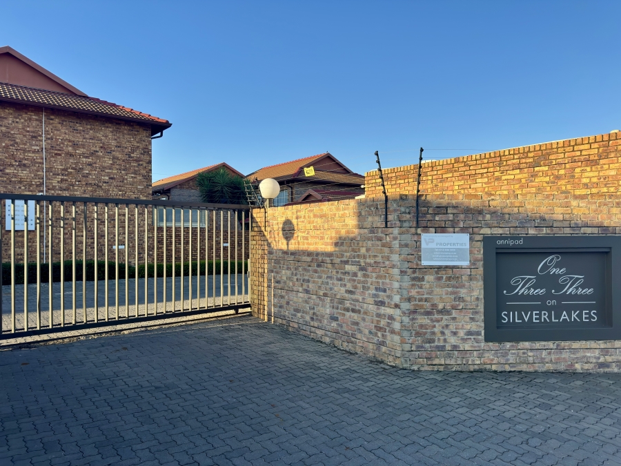 2 Bedroom Property for Sale in Silver Lakes Gauteng