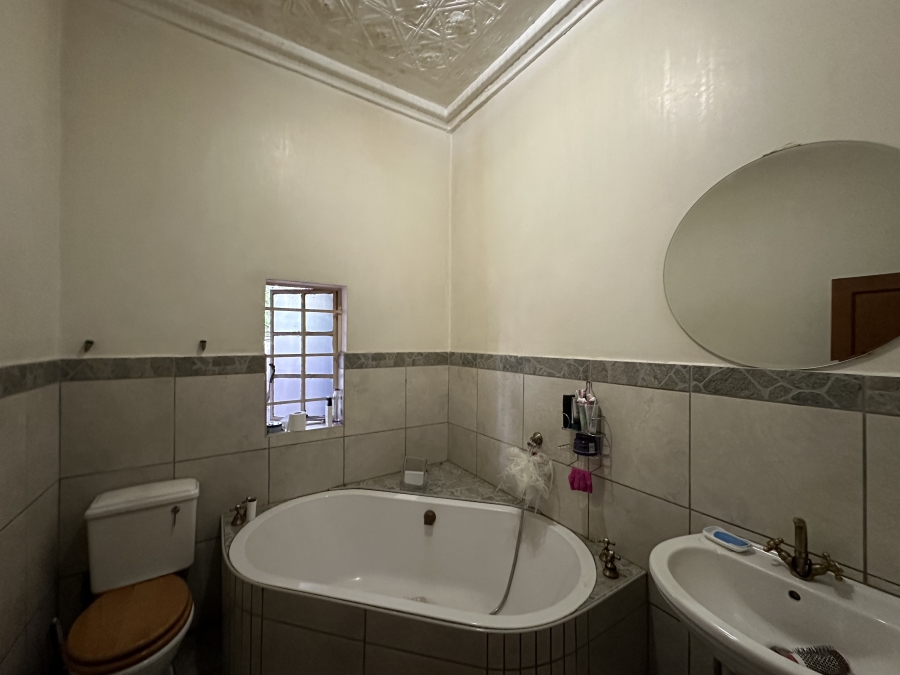 4 Bedroom Property for Sale in Rietfontein Gauteng