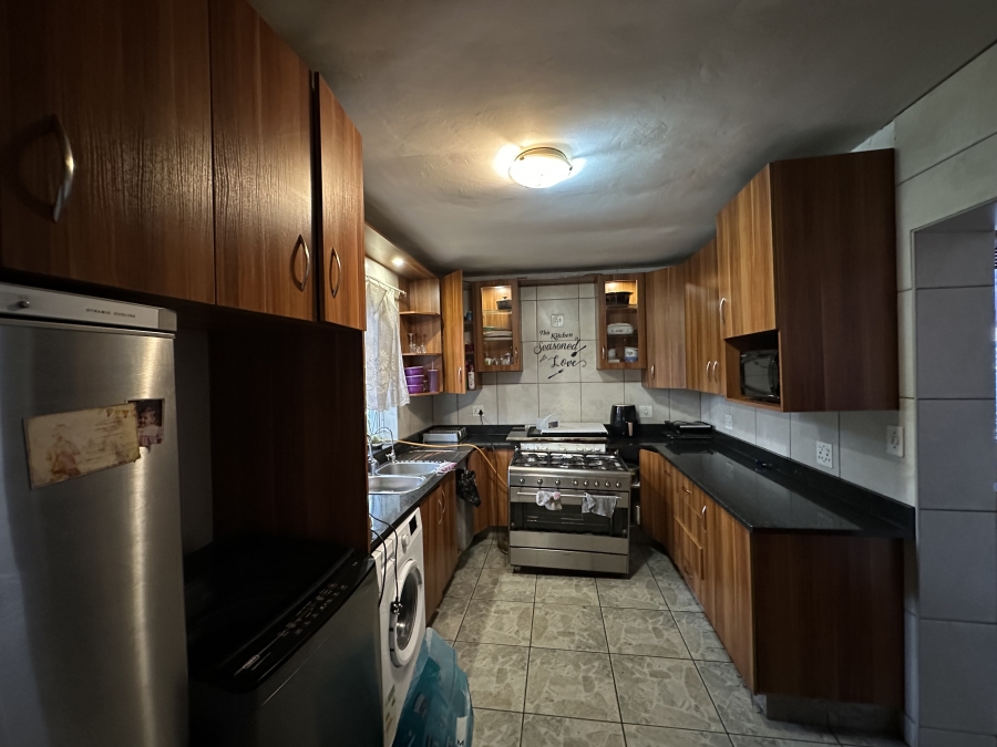 4 Bedroom Property for Sale in Rietfontein Gauteng