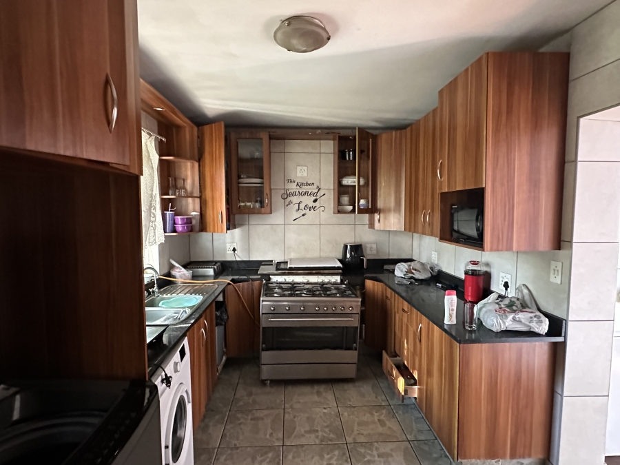 4 Bedroom Property for Sale in Rietfontein Gauteng