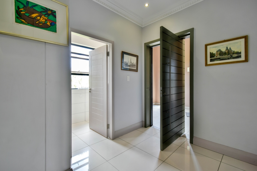 2 Bedroom Property for Sale in Rosebank Gauteng