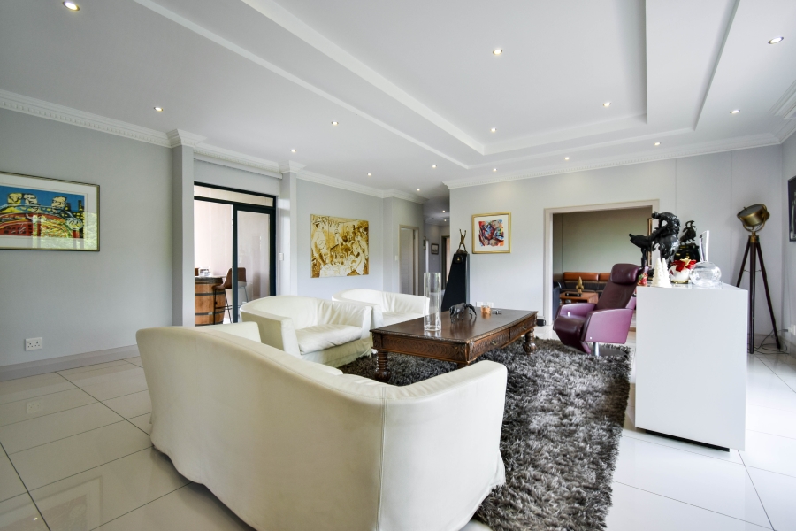 2 Bedroom Property for Sale in Rosebank Gauteng