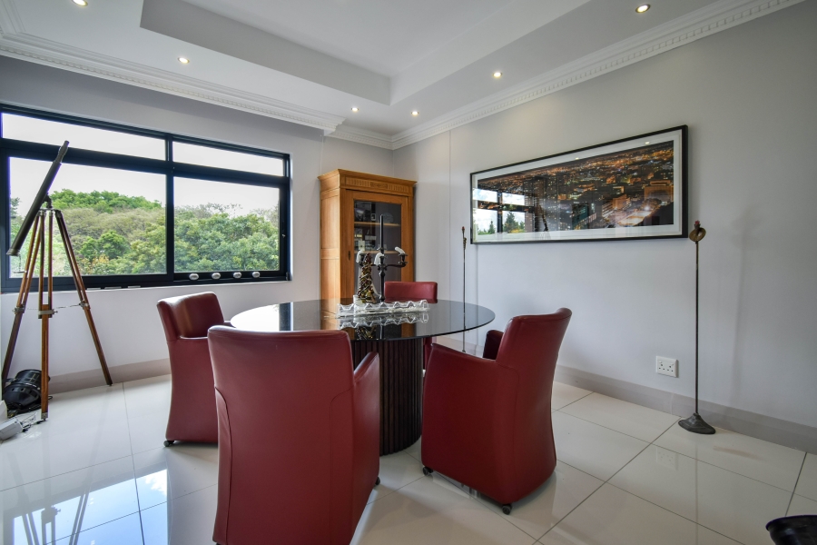 2 Bedroom Property for Sale in Rosebank Gauteng