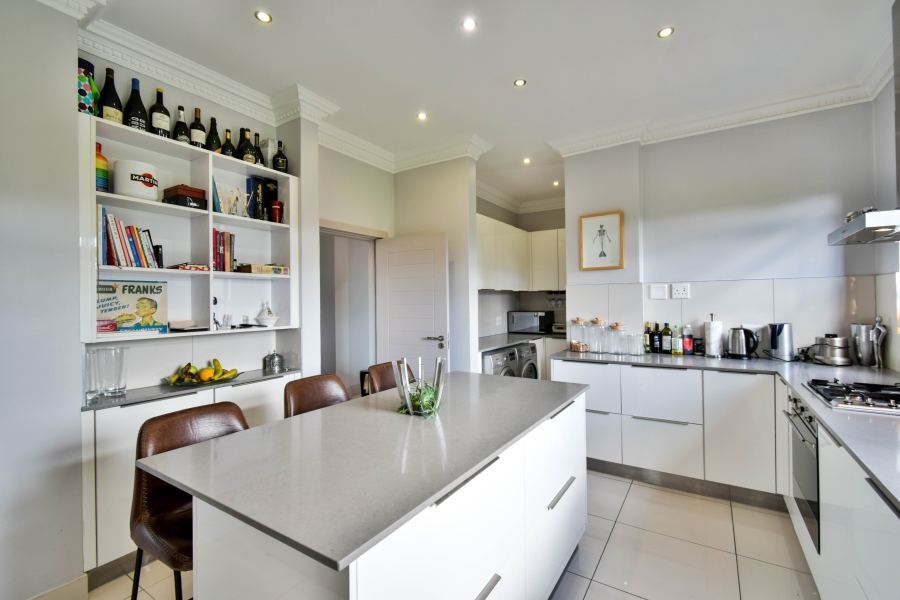 2 Bedroom Property for Sale in Rosebank Gauteng