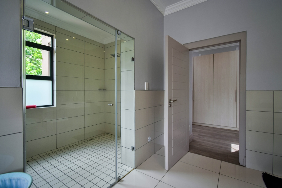 2 Bedroom Property for Sale in Rosebank Gauteng