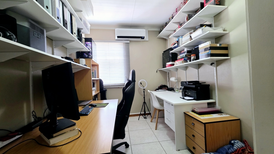 3 Bedroom Property for Sale in Moreleta Park Gauteng