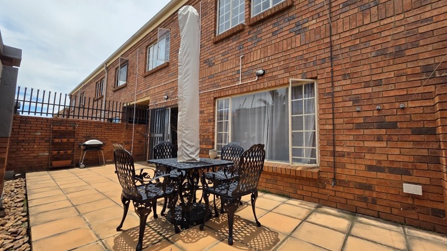 3 Bedroom Property for Sale in Moreleta Park Gauteng