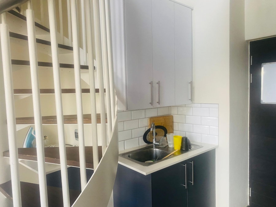 1 Bedroom Property for Sale in Hatfield Gauteng