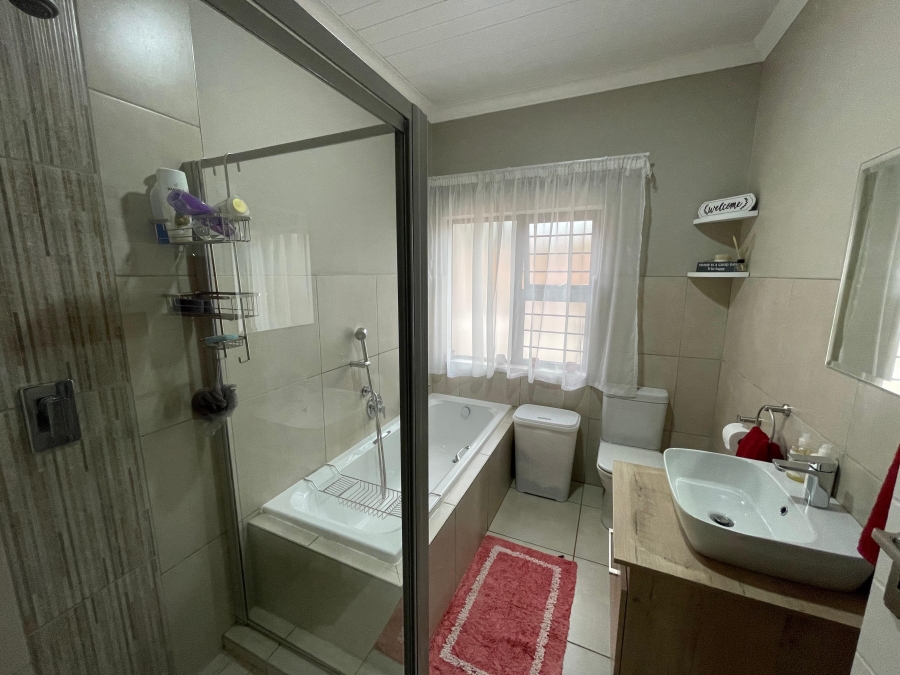 3 Bedroom Property for Sale in Montana Gauteng