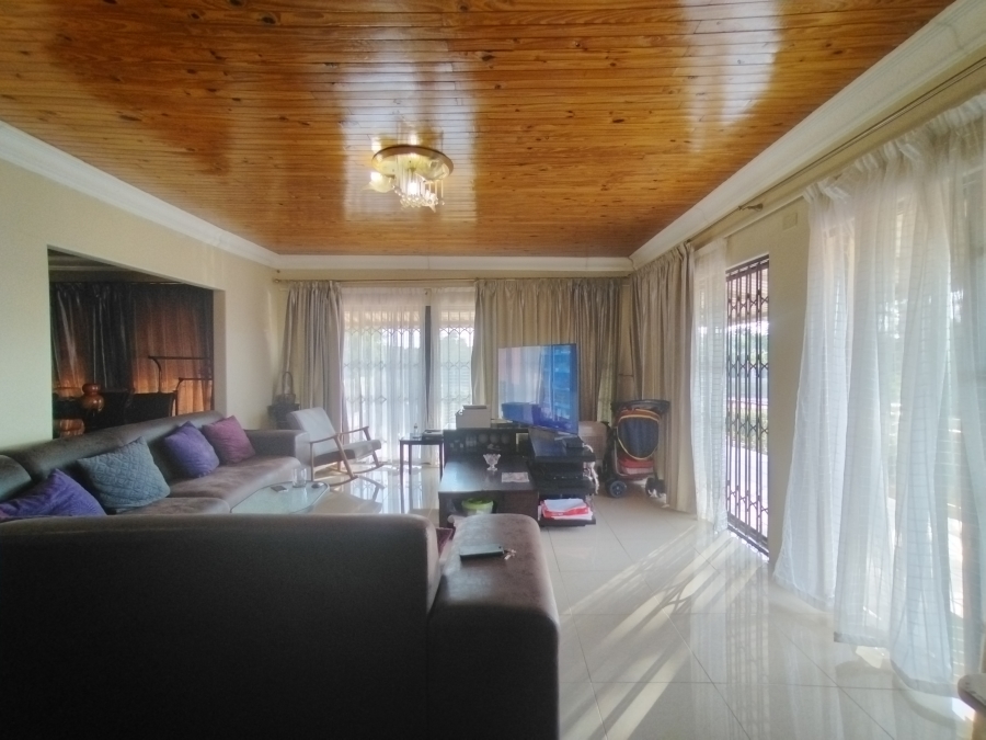 4 Bedroom Property for Sale in Waterkloof Ridge Gauteng
