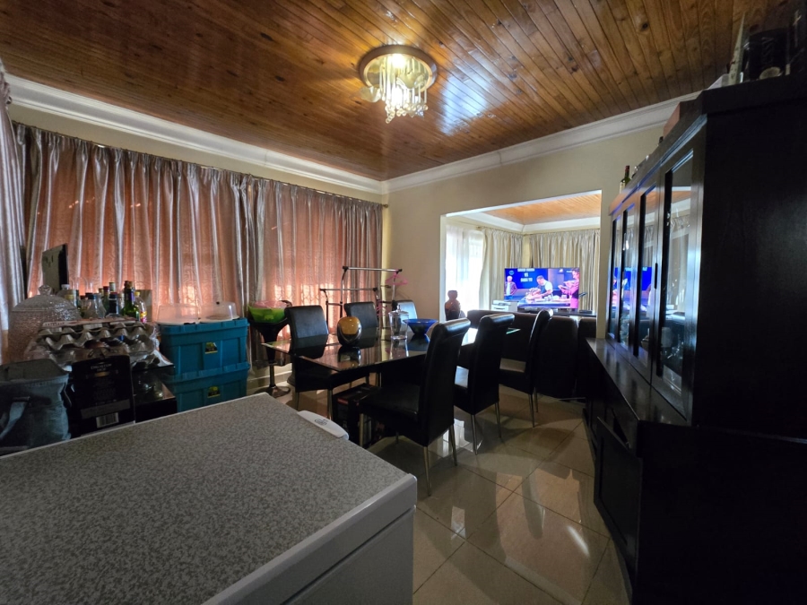 4 Bedroom Property for Sale in Waterkloof Ridge Gauteng